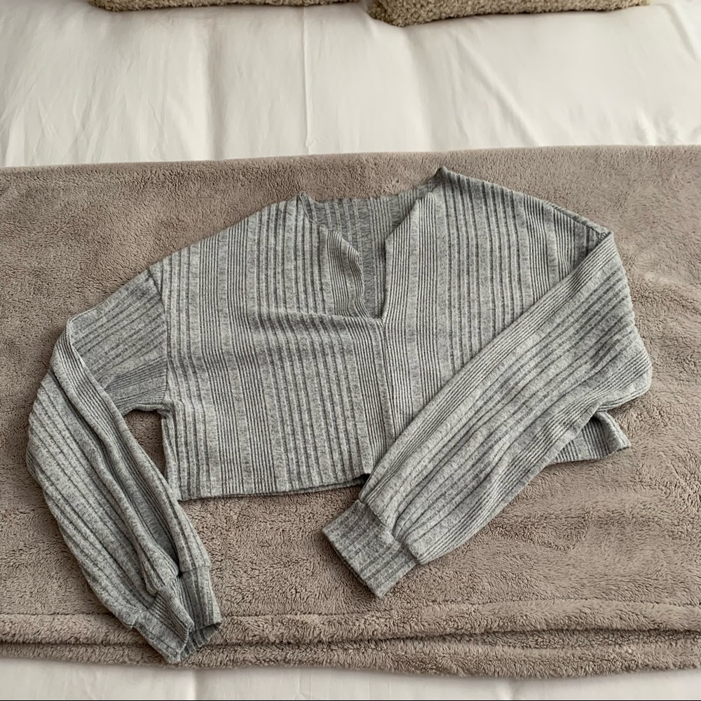 CROPPED SWEATER
